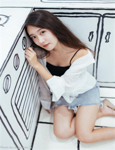《久操小视频》